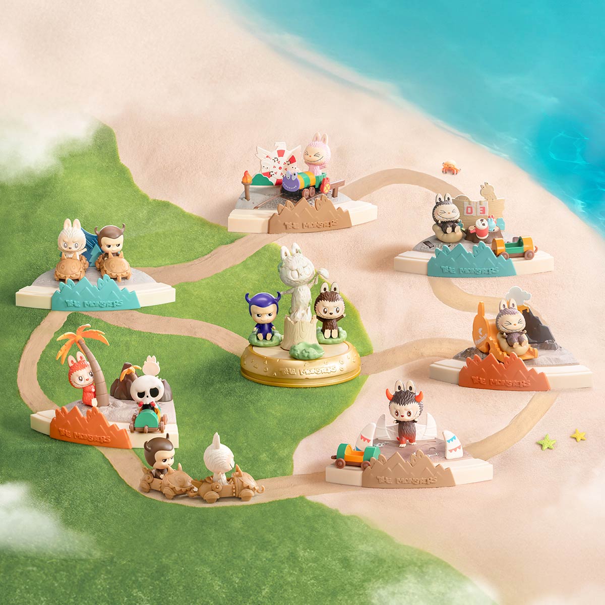 THE MONSTERS Playing Games Series Scene Sets Figures